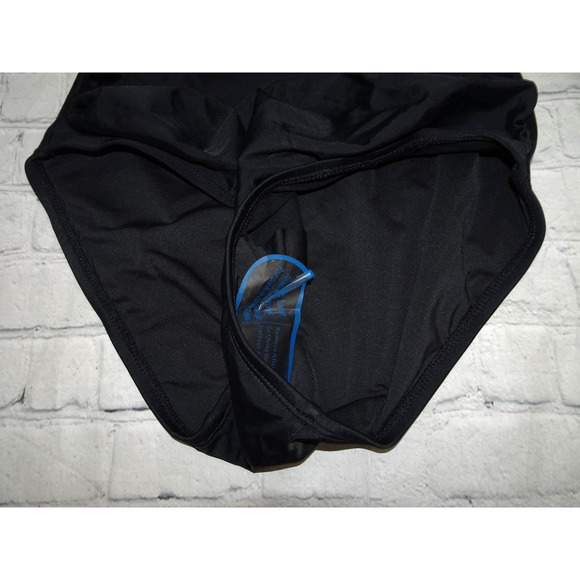 Tommy Hilfiger Plunging Halter Tummy-Control One-Piece Swimsuit, Size 6 - Picture 9 of 9